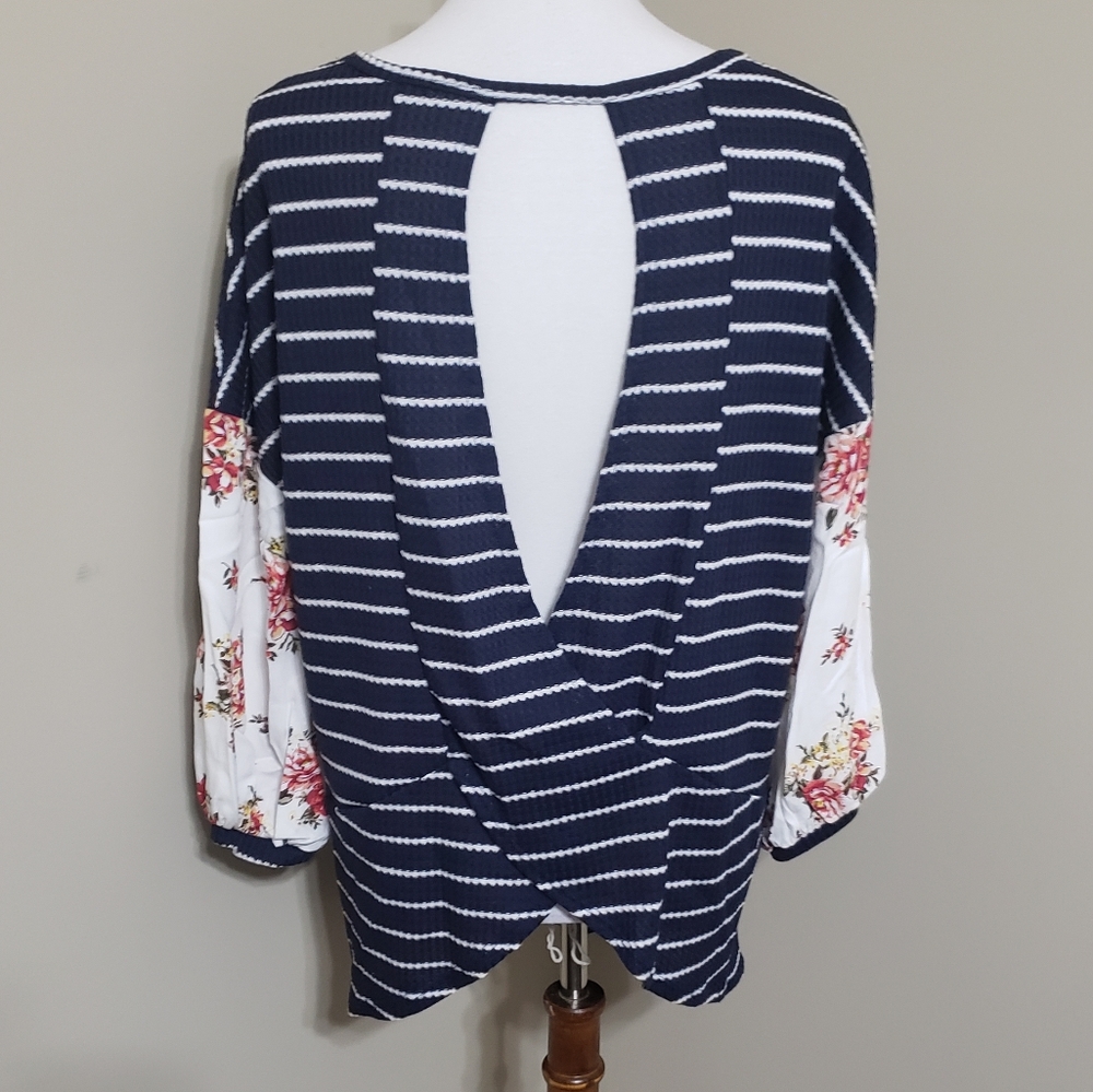 Waffle knit top with contrast sleeves